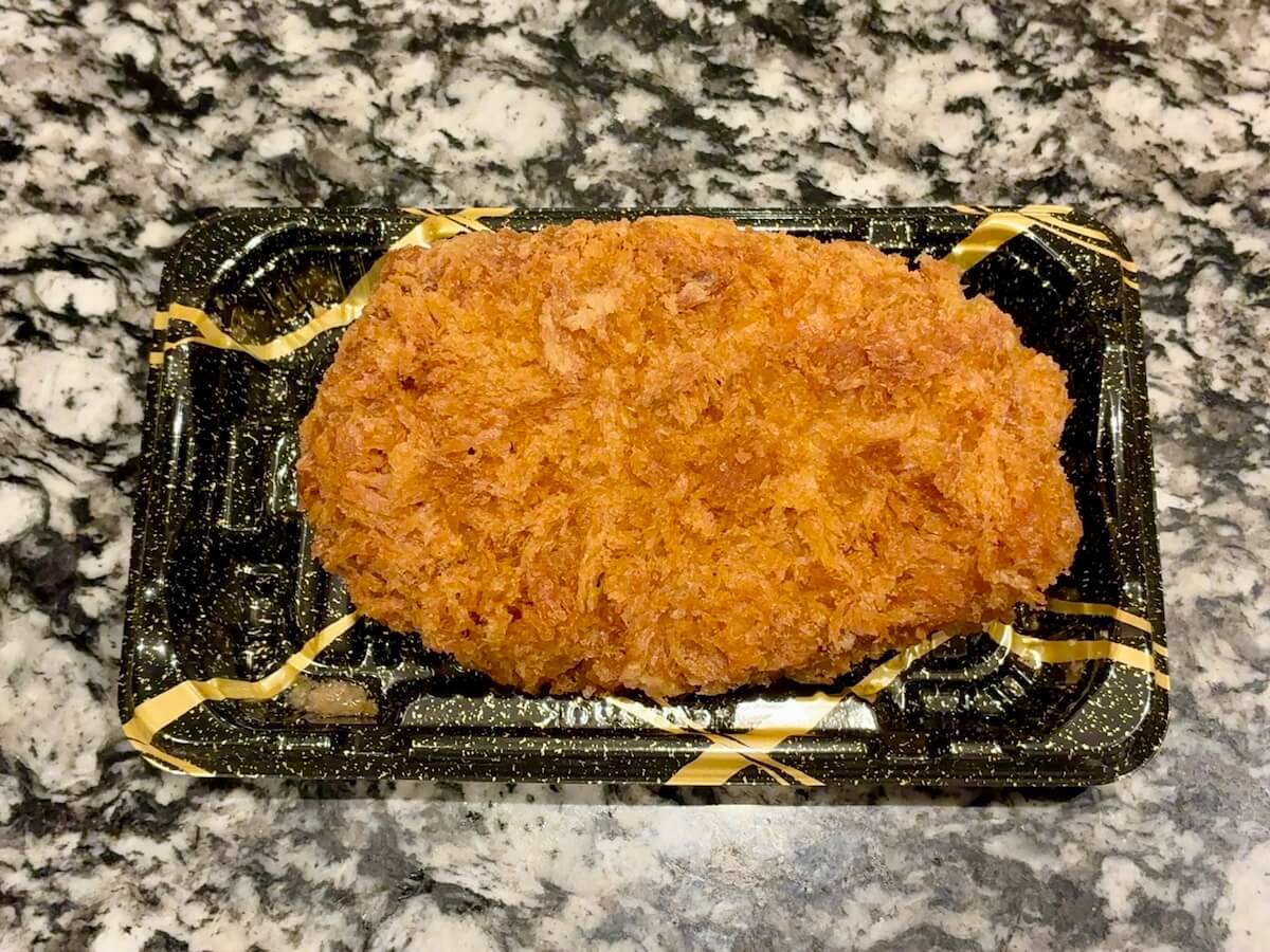 今回使用した惣菜のロースカツ